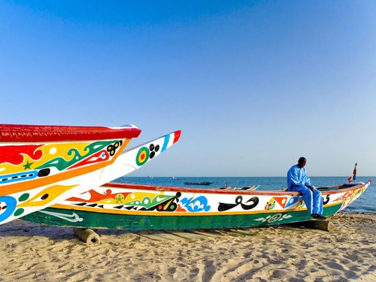 Pirogue-de-peches00.jpg