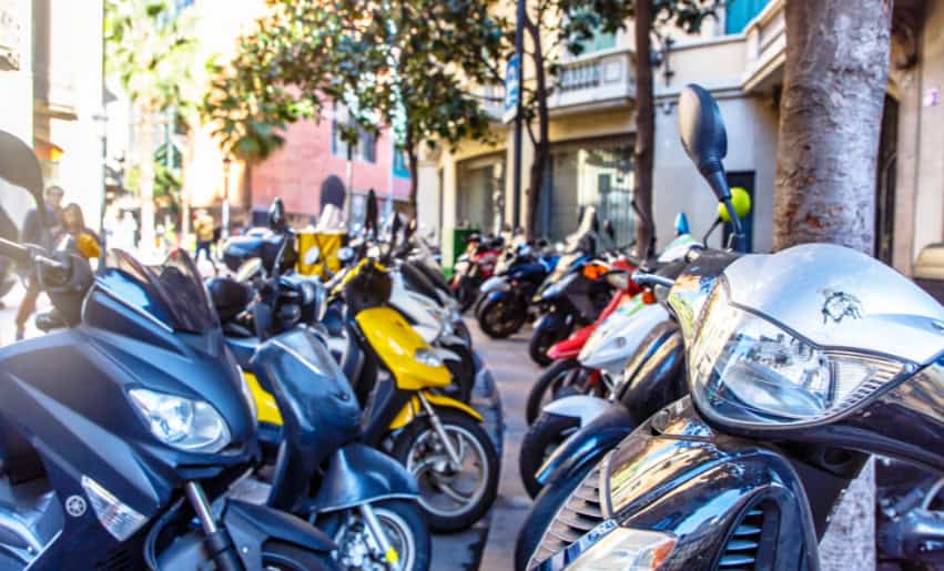 Motos et Scooters-1